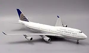 DMCMX 1:200 Aircraft Model United Airlines 747-400 Civil Aviation Static Chassis Decoration Alloy Body Simulation Product Very Suitable Room Decoration