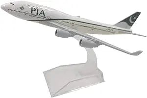 LUKBUT Gliding Ratio of Painted Artworks for: 16 cm PIA Boeing 747 Model Aircraft Die Cast Metal 1/400 Scale Aircraft Aerodynamic Design