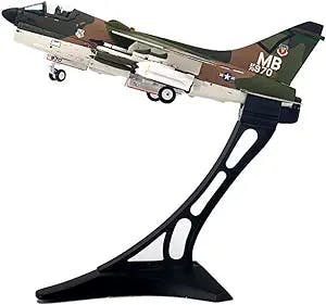 Lllunimon 1/72 A-7D Shipboard Attack Aircraft Model A7 Corsair II Finished Aircraft Alloy Model Ornaments Collection Gift