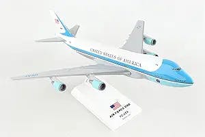 SkyMarks Plastic SKR041 Air Force One Boeing 747-200 VC25 1:250 Scale Desktop Model with Stand